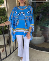 Luźny, swobodny top z nadrukiem żaglowym