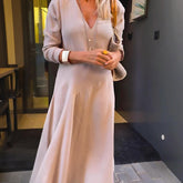 Sukienka z długim rękawem z V-ringiem i wysokiej talii dla kobiet