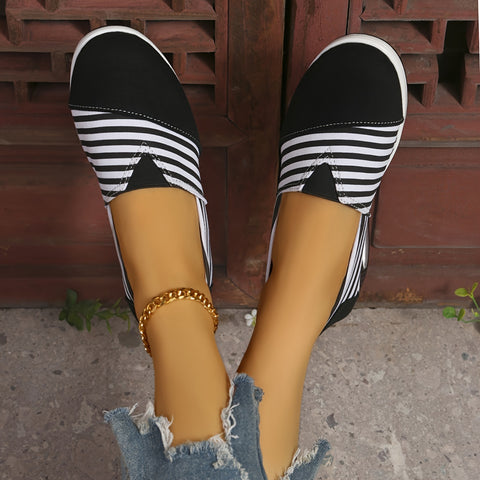 🔥Last Day Promotion 50% OFF - Women's Comfort Striped Slip-On Orthopaedic Sneakers