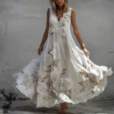 Wintageowe białe róże – Flowery sukienka maxi z lnianej tkaniny w stylu fiber art